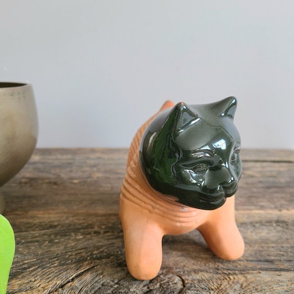 Vintage Chia terracotta cat planter. Chiapet. - Picture 5 of 9